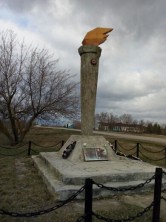 Памятник летчику-истребителю Шутову Н.Ф. село Баклуши.